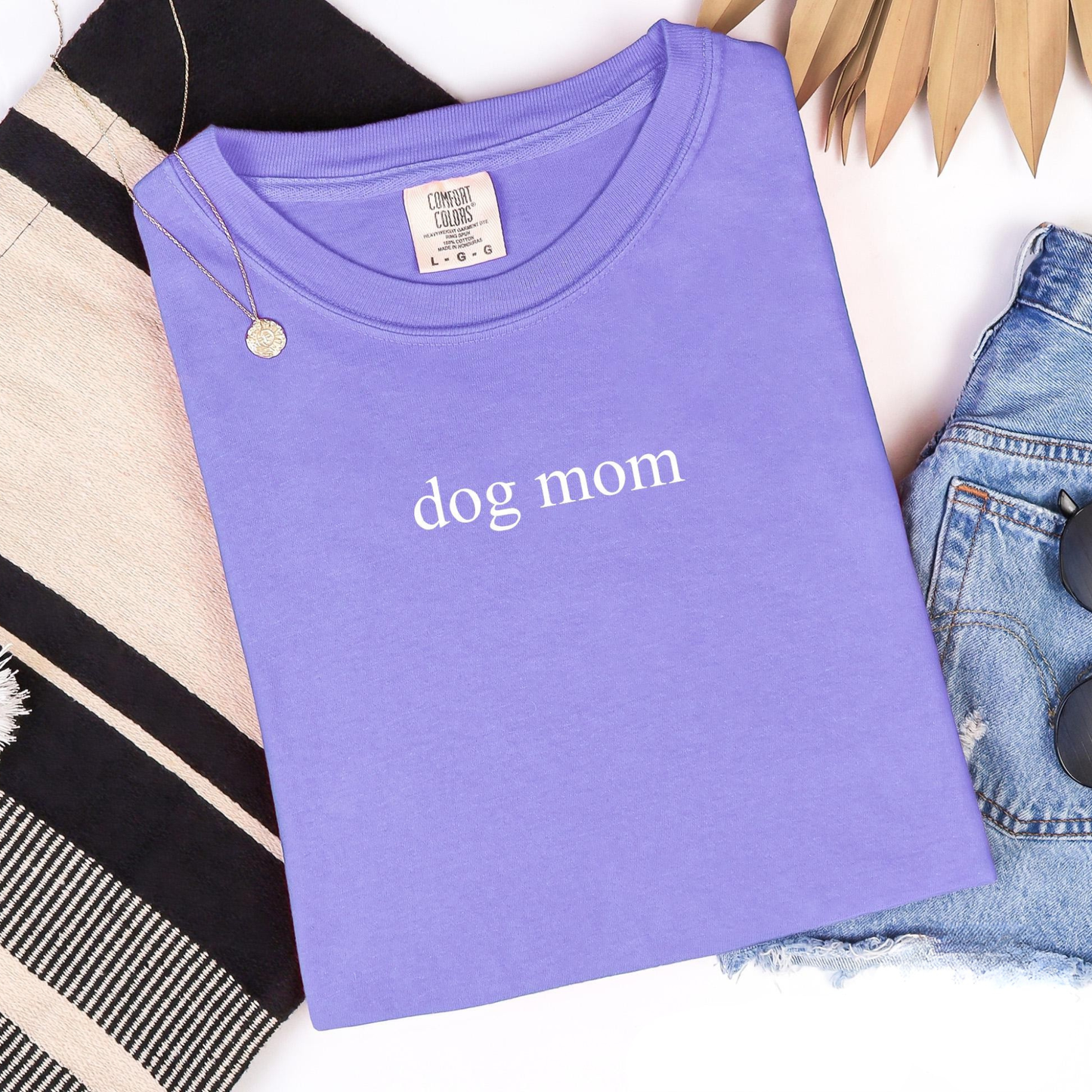 Dog Mom Tee 2026