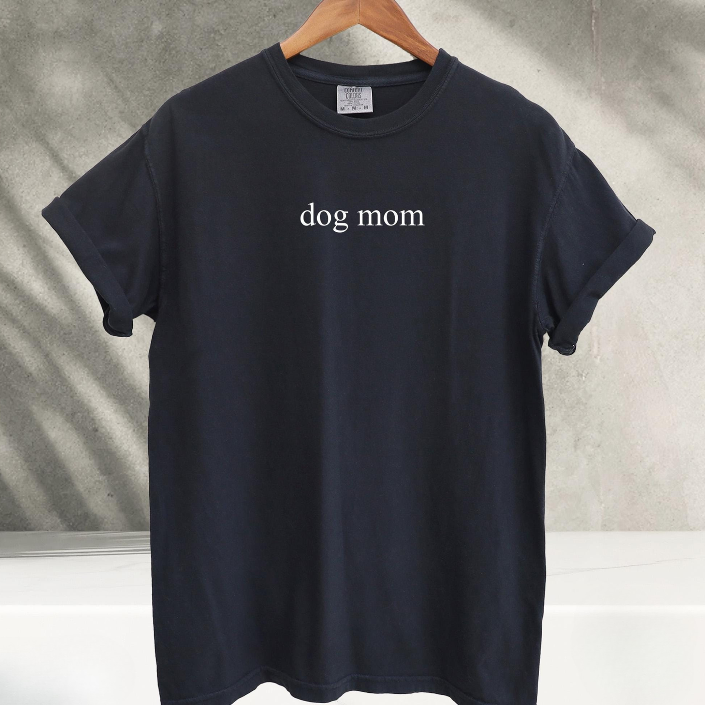 Dog Mom Tee 2026