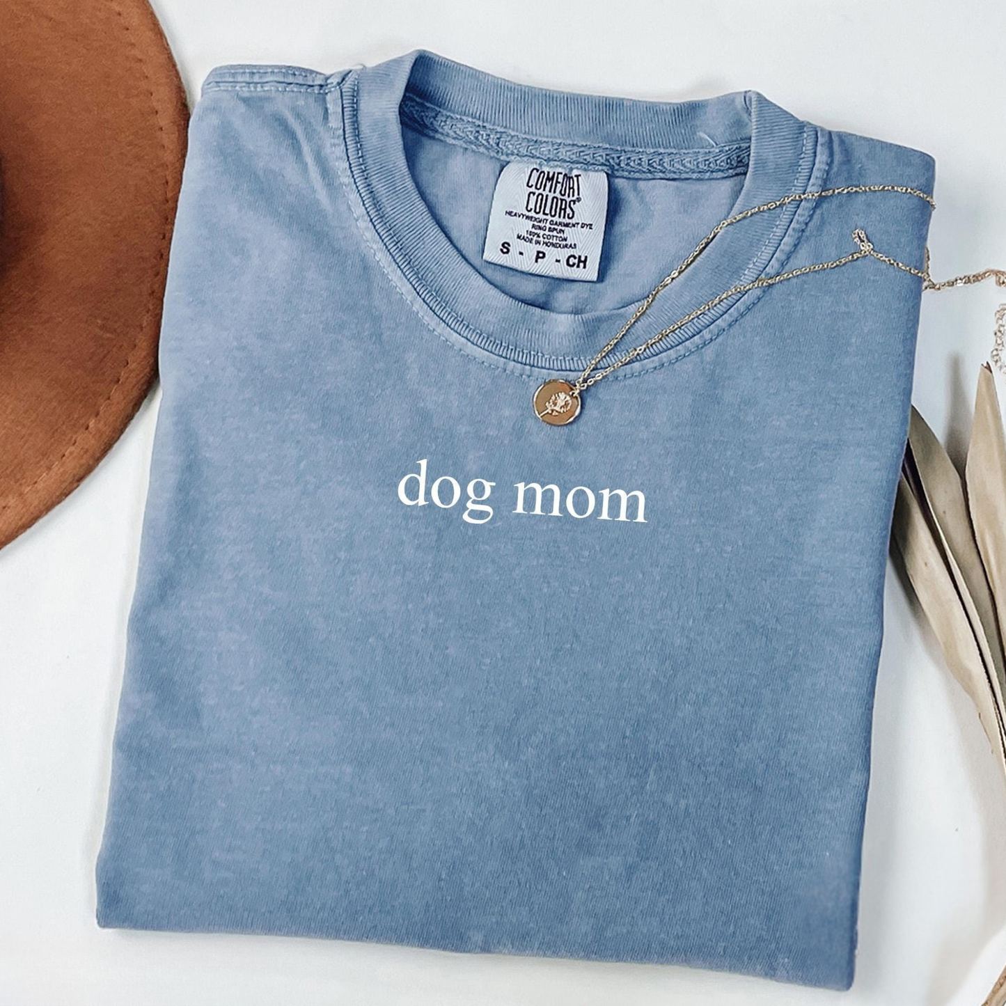 Dog Mom Tee 2026
